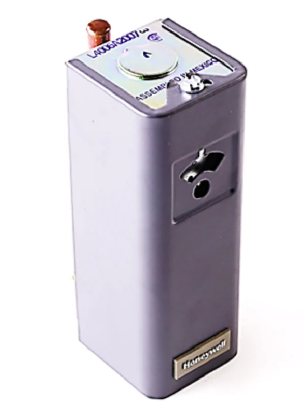 Resideo L4006A2007 Aquastat Controller
